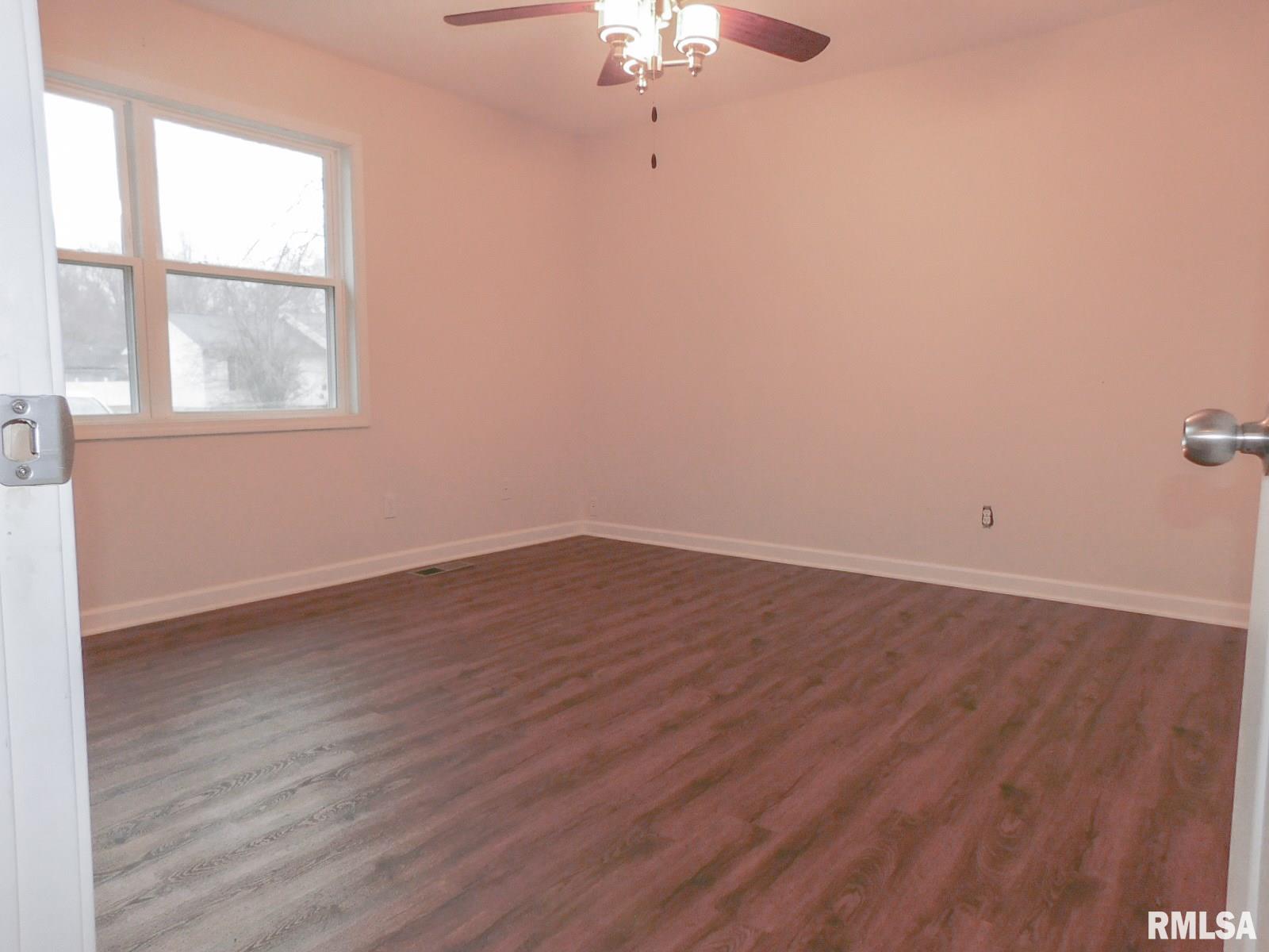 3109 Weaver Road Herrin, IL 62948 - Photo 23 of 25 Gallery Image 23