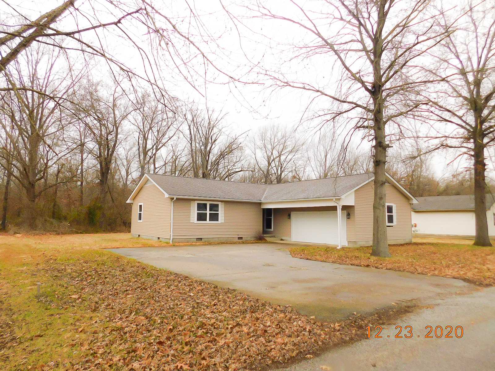3109 Weaver Road Herrin, IL 62948 - Photo 4 of 25 Gallery Image 4