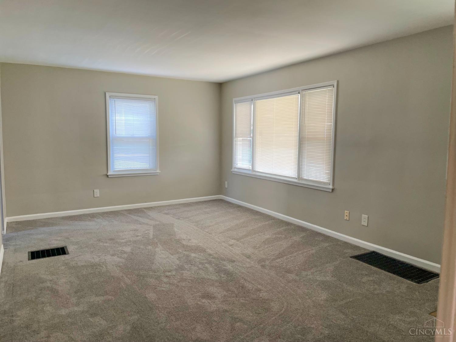 6280 Banning Road Cincinnati, OH 45239 - Photo 7 of 9 Gallery Image 7