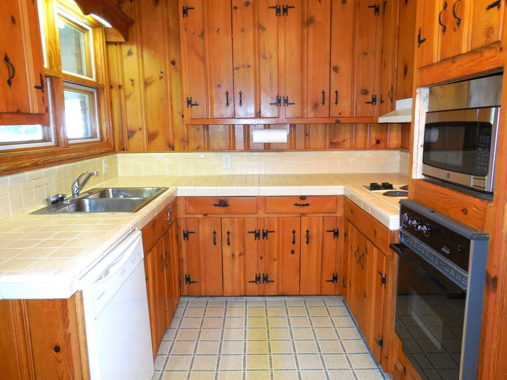 288 Pinehill Road Orangeburg, SC 29115 - Photo 9 of 30 Kitchen