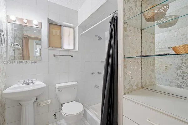 $650,000 | 490 East 45th Street, Hialeah, FL 33013