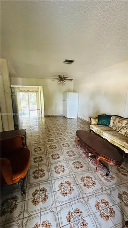 $650,000 | 490 East 45th Street, Hialeah, FL 33013