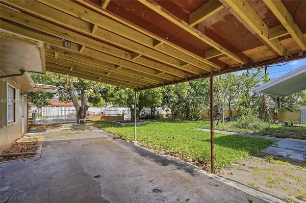 $650,000 | 490 East 45th Street, Hialeah, FL 33013