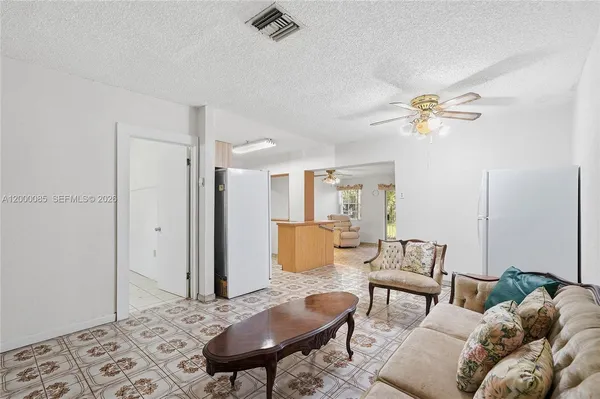 $650,000 | 490 East 45th Street, Hialeah, FL 33013