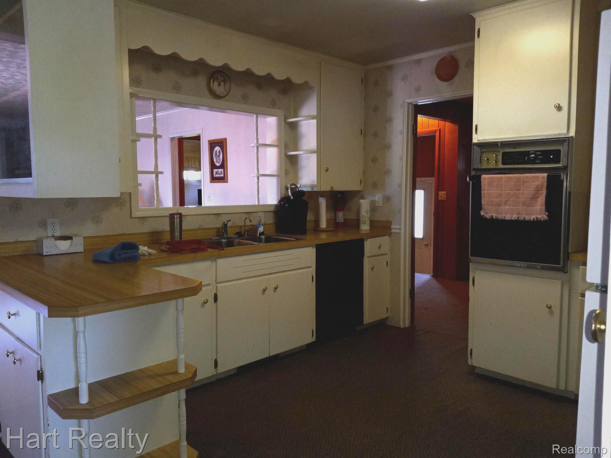 6105 Lynd Road Marlette, MI 48453 - Photo 18 of 45 Kitchen