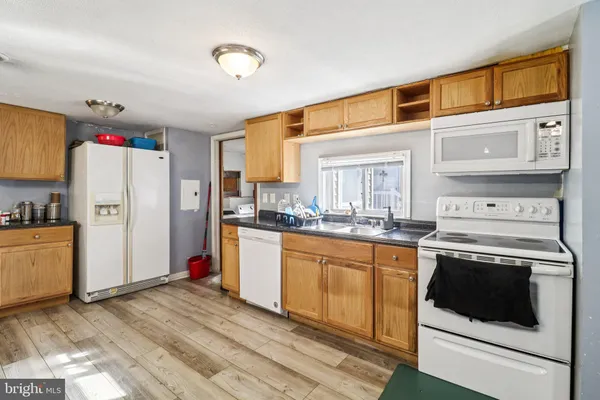 $70,000 | 190 Boones Drive, Lothian, MD 20711