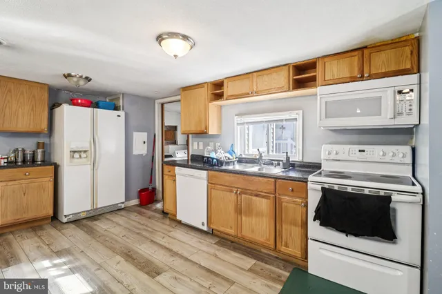 $79,000 | 190 Boones Drive, Lothian, MD 20711