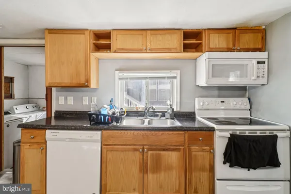 $70,000 | 190 Boones Drive, Lothian, MD 20711