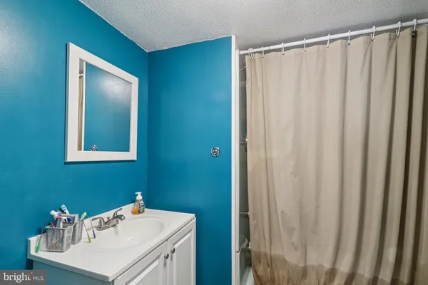 $70,000 | 190 Boones Drive, Lothian, MD 20711