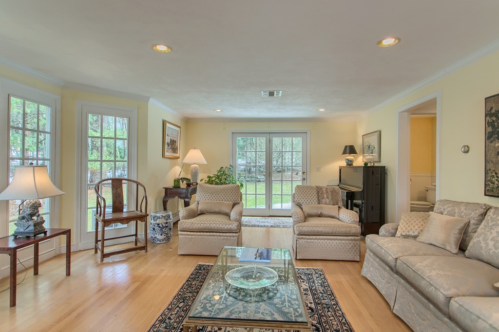 13 Landmark Road Westford, MA 01886 - Photo 2 of 30 Gallery Image 2