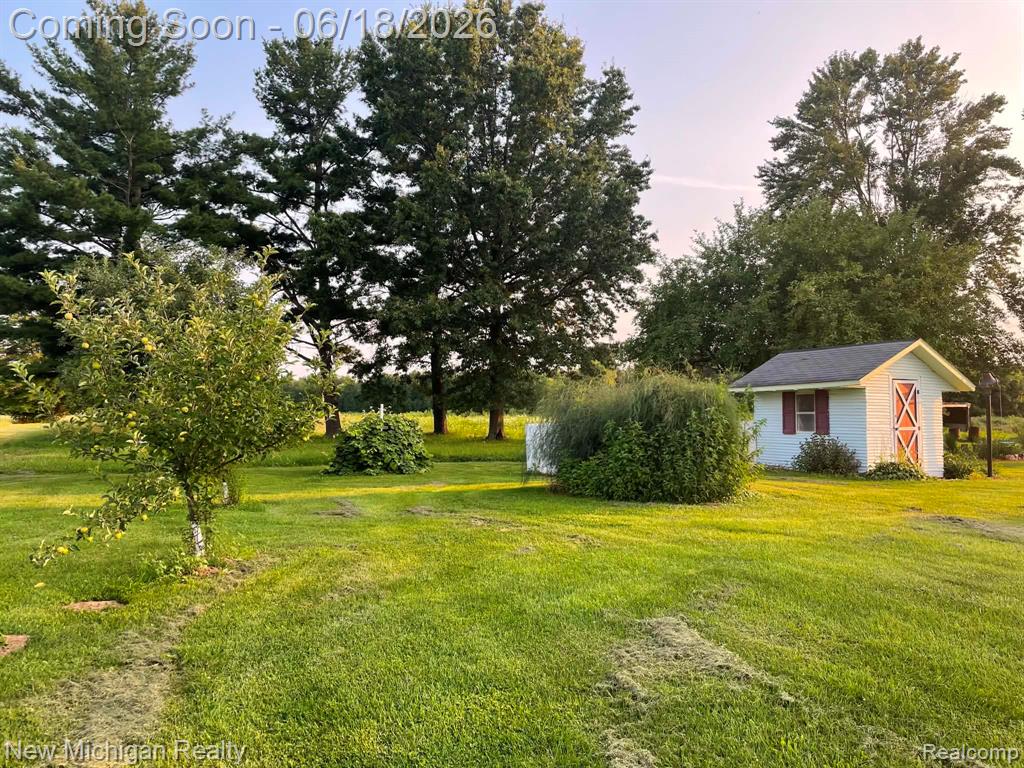 7415 West Farrand Road Clio, MI 48420 - Photo 5 of 31