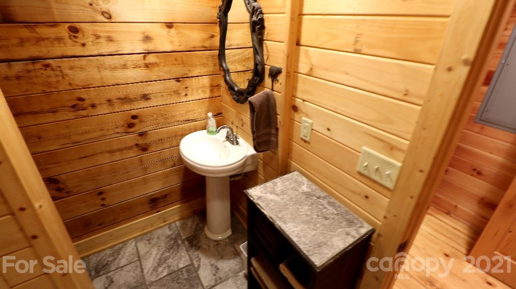 139 Stonecrest Parkway Mill Spring, NC 28756 - Photo 13 of 20 Gallery Image 13