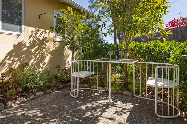 $746,000 | 126 West Calle Crespis, Unit 6, Santa Barbara, CA 93105