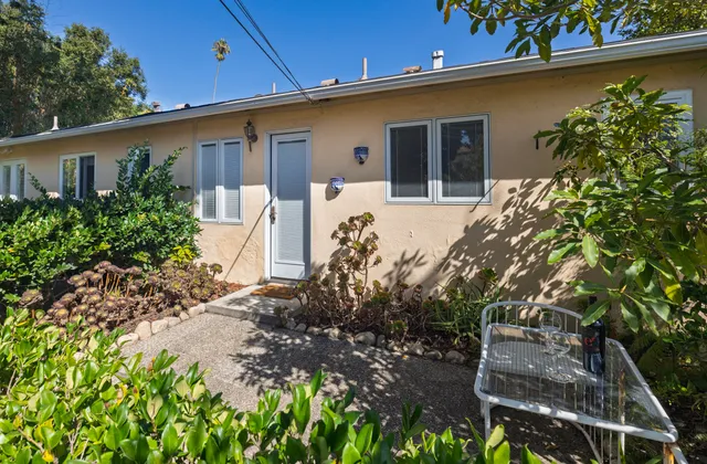 $746,000 | 126 West Calle Crespis, Unit 6, Santa Barbara, CA 93105