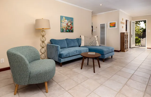 $746,000 | 126 West Calle Crespis, Unit 6, Santa Barbara, CA 93105