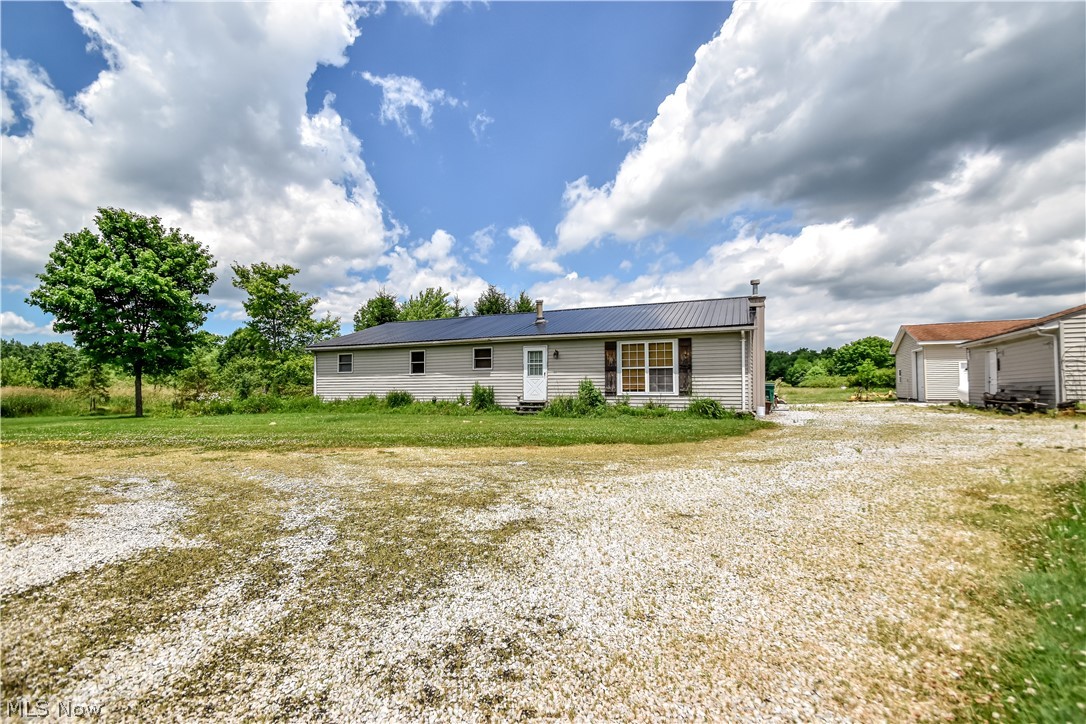 15310 Hart Road Montville, OH 44064 - Photo 2 of 12
