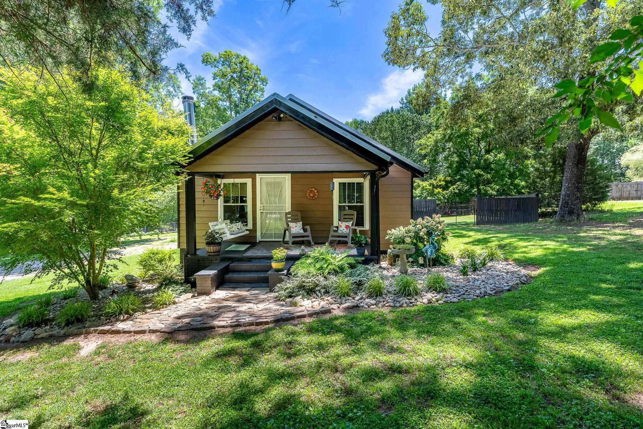 2261 Fews Chapel Road Greer, SC 29651 - Photo 2 of 42
