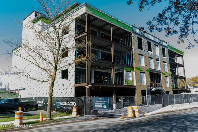 $1,295,000 | 78 Church Street, Unit 202, Saratoga Springs, NY 12866