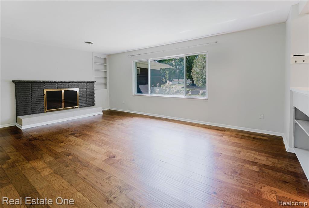 2270 Kingsford Road Rochester Hills, MI 48309 - Photo 8 of 43