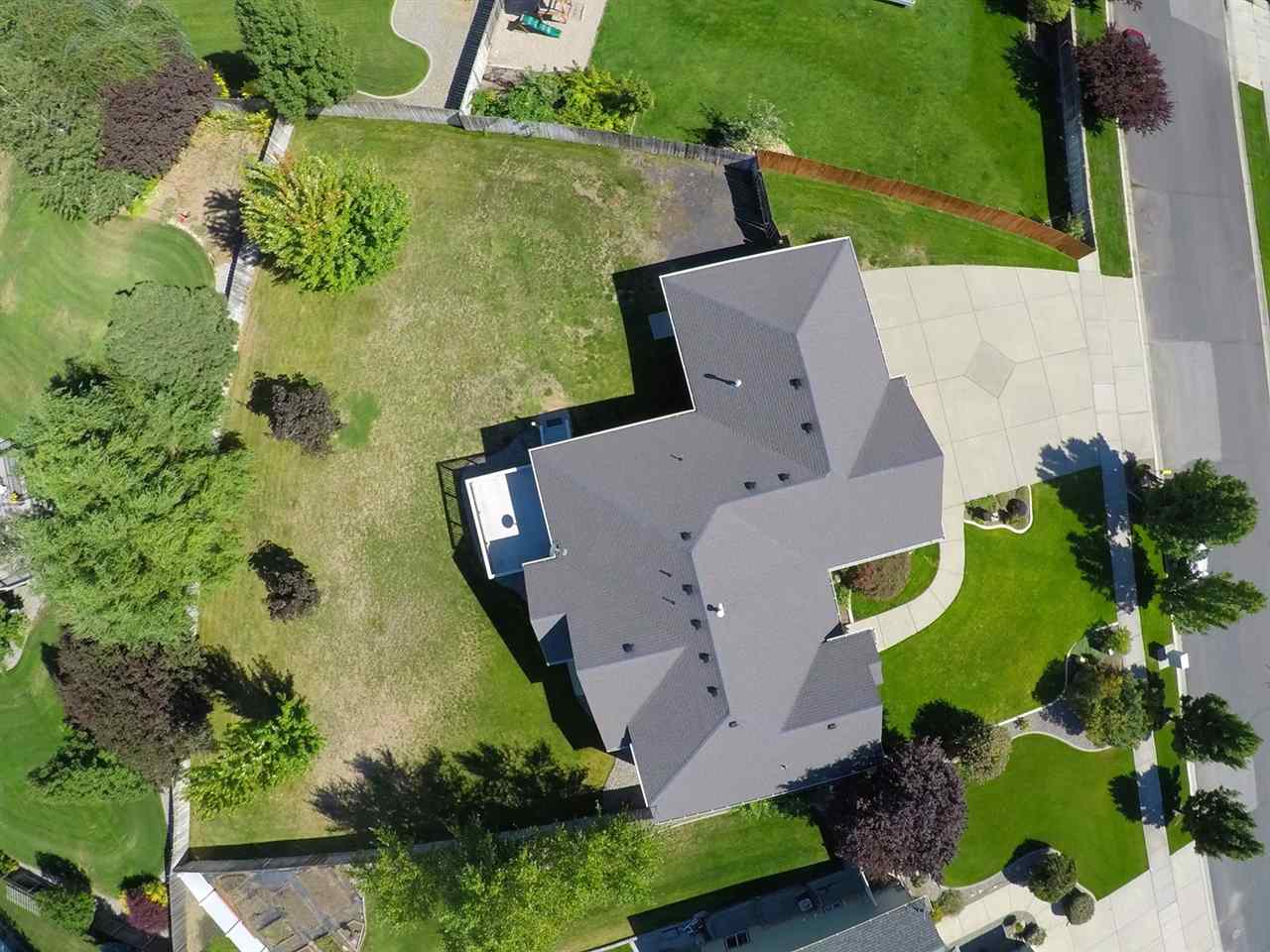 2806 West Westover Road Spokane, WA 99208 - Photo 2 of 20