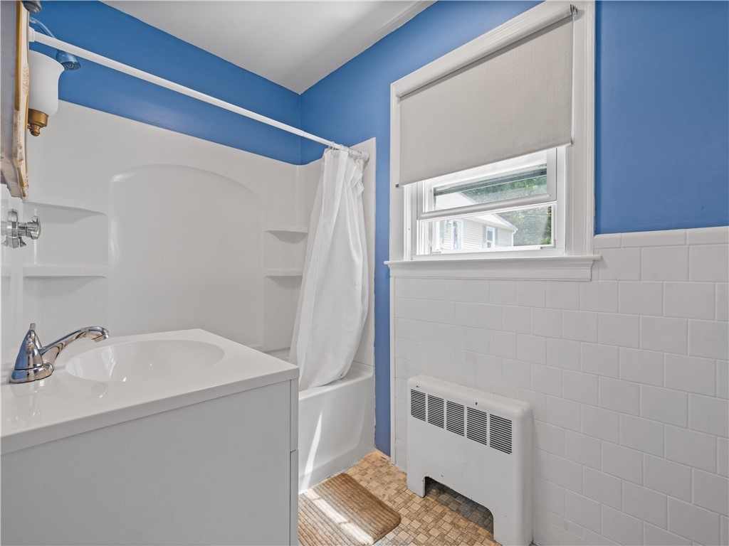 52 Bartlett Street Woonsocket, RI 02895 - Photo 11 of 31 Gallery Image 11