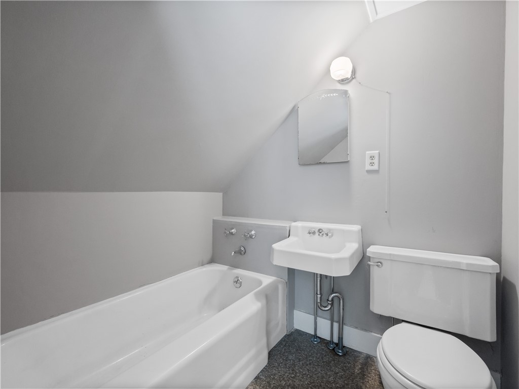 52 Bartlett Street Woonsocket, RI 02895 - Photo 18 of 31 Gallery Image 18