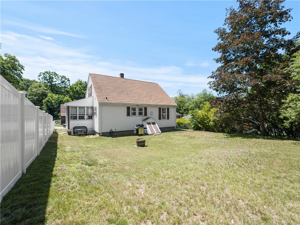 52 Bartlett Street Woonsocket, RI 02895 - Photo 23 of 31 Gallery Image 23