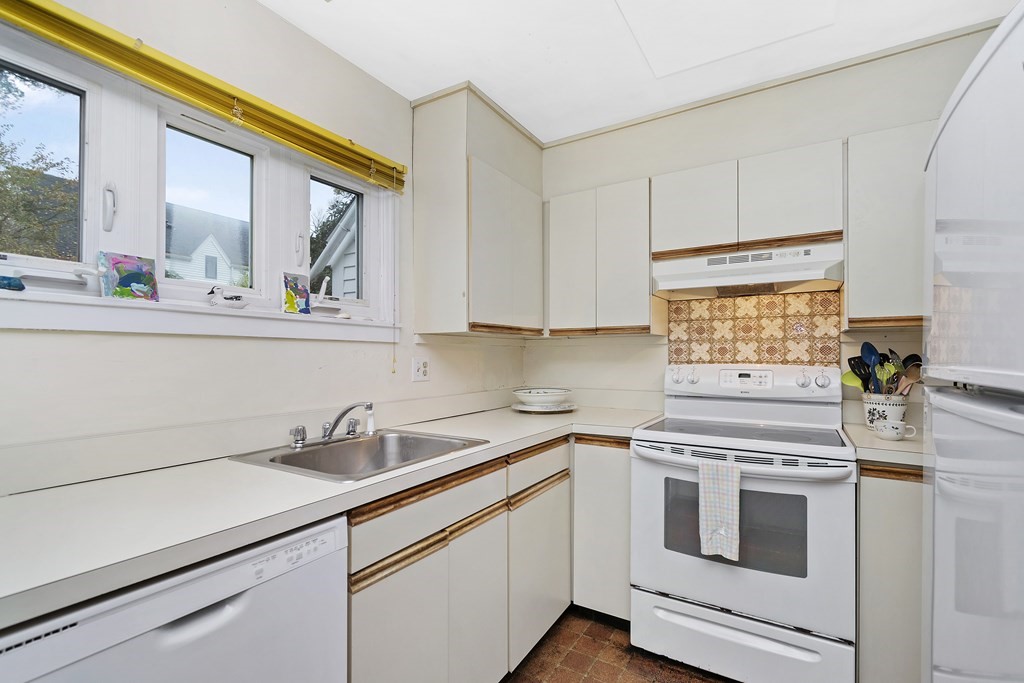 46 Todd Pond Road, Unit 46 Lincoln, MA 01773 - Photo 7 of 14 Gallery Image 7