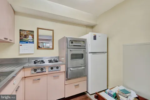 $225,000 | 5410 Connecticut Avenue Northwest, Unit 108, Washington, DC 20015