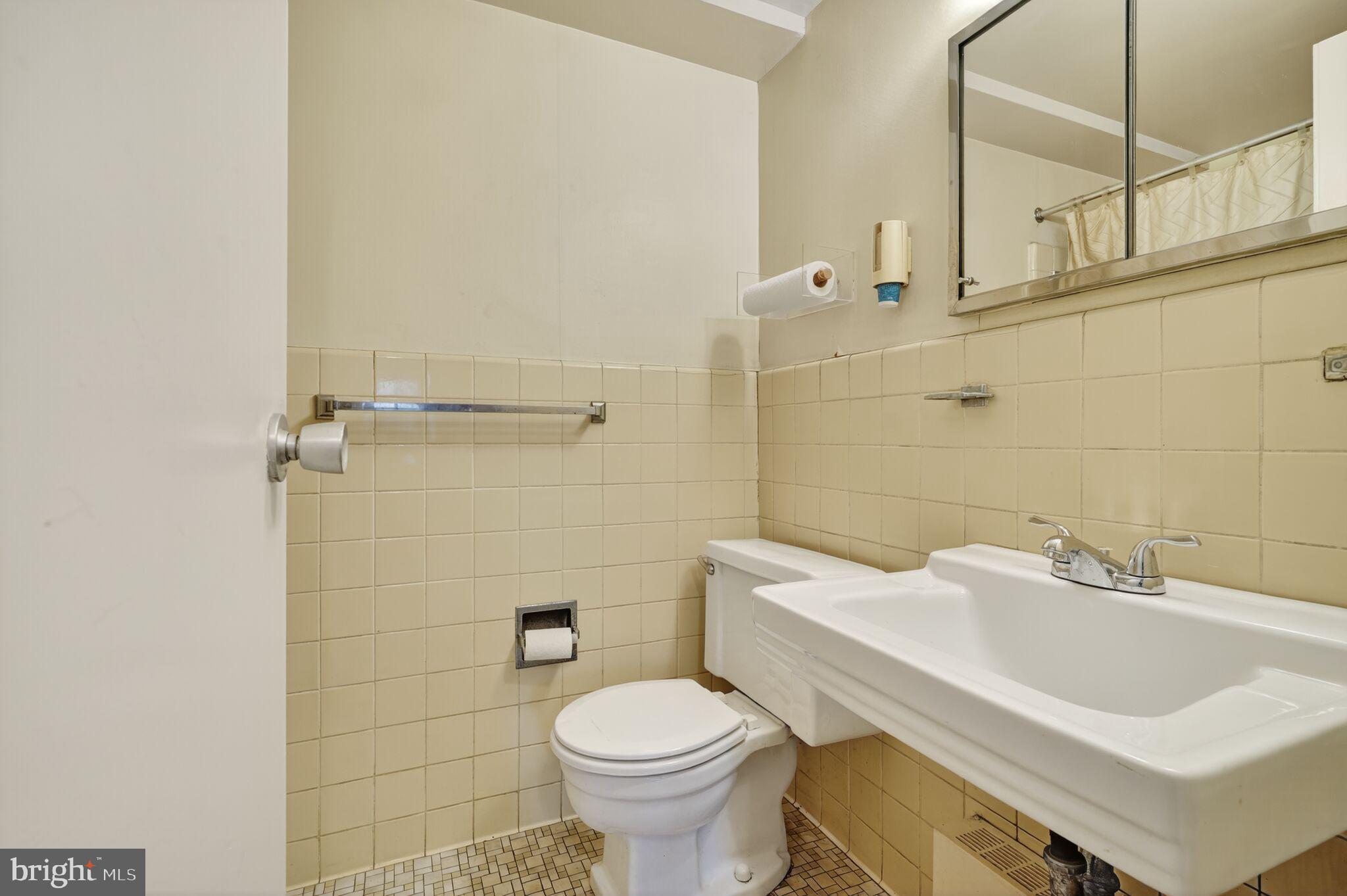 5410 Connecticut Avenue Northwest, Unit 108 Washington, DC 20015 - Photo 15 of 16