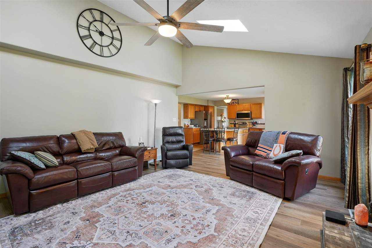 7025 Walden Road Northeast Cedar Rapids, IA 52402 - Photo 15 of 58 Gallery Image 15
