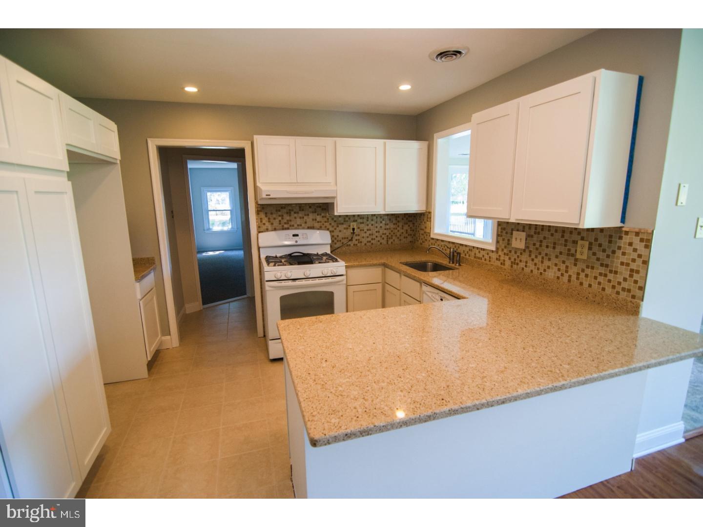 8 South County Line Road Telford, PA 18969 - Photo 7 of 25 Kitchen