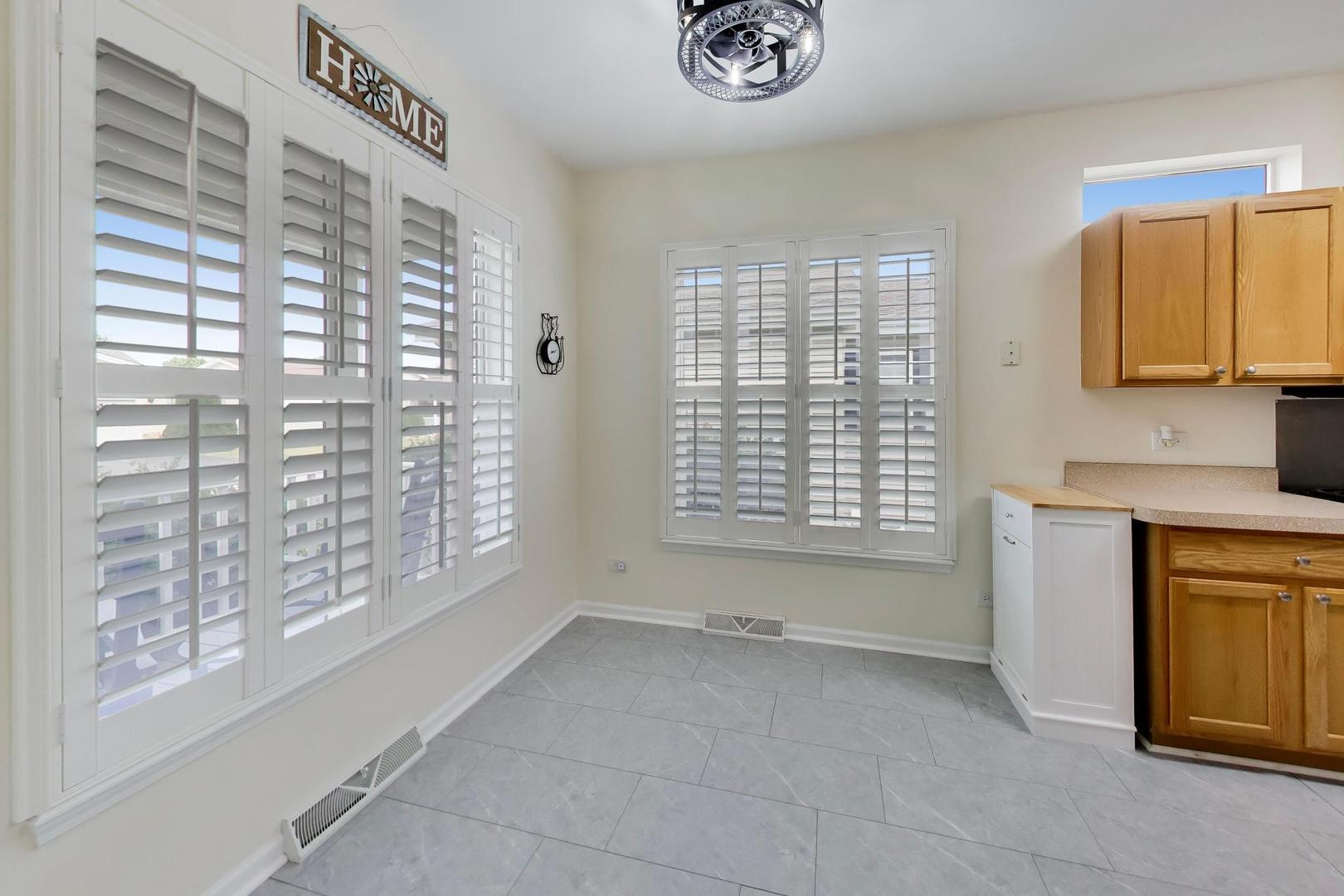 3407 Stretch Run Road Grayslake, IL 60030 - Photo 9 of 37 Gallery Image 9
