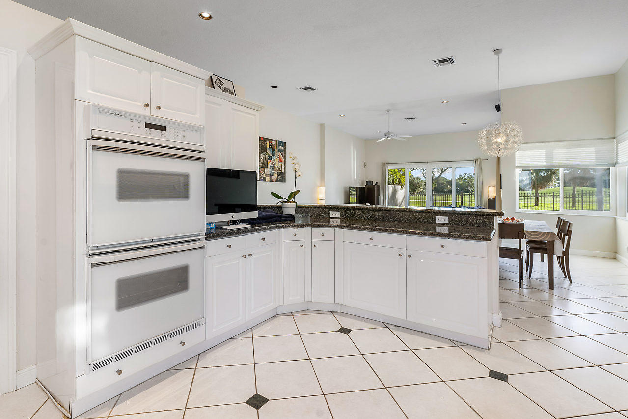 310 East Royal Palm Road Boca Raton, FL 33432 - Photo 12 of 31 310 E Royal Palm Road Boca Raton FL 3343