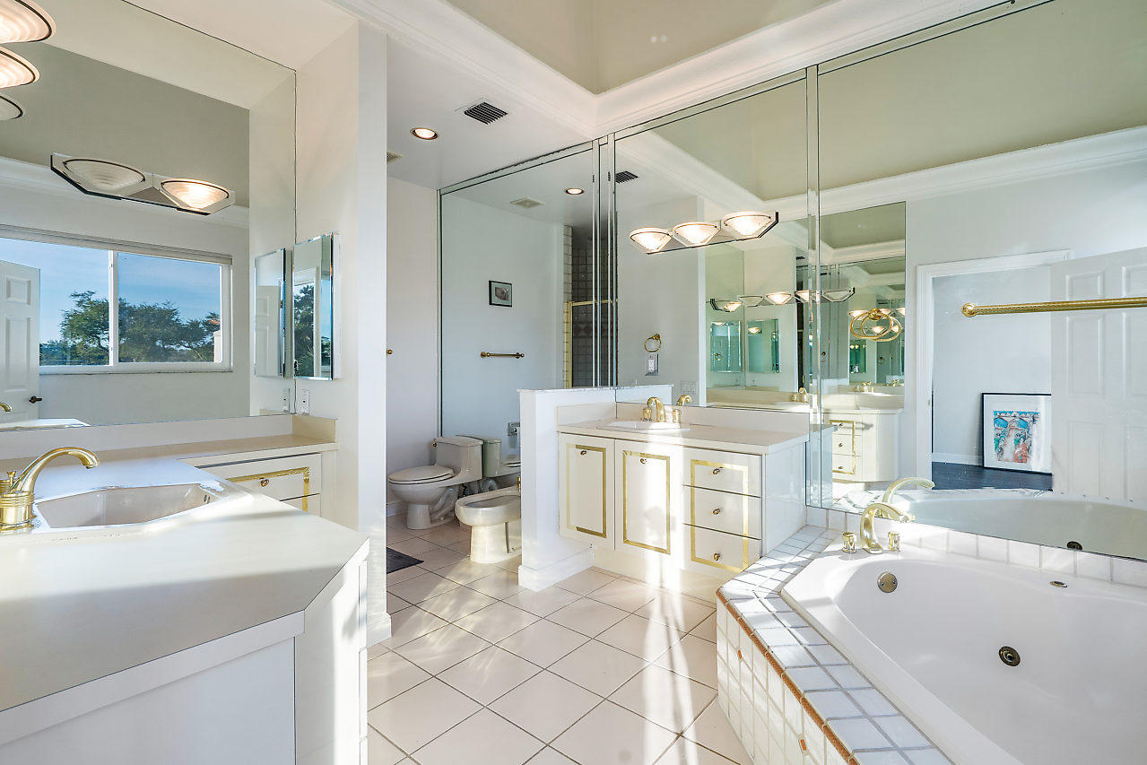 310 East Royal Palm Road Boca Raton, FL 33432 - Photo 18 of 31 310 E Royal Palm Road Boca Raton FL 3343