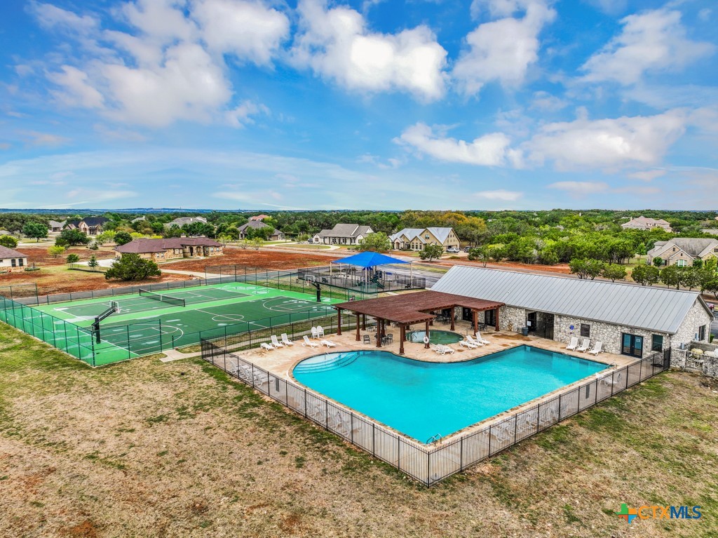 27215 Park Loop Road New Braunfels, TX 78132 - Photo 29 of 32 a view of a terrace with a yard