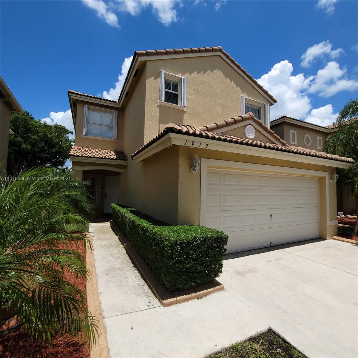 Keys Gate Homestead, FL 33035 - Photo 1 of 26 a view of a house with a backyard