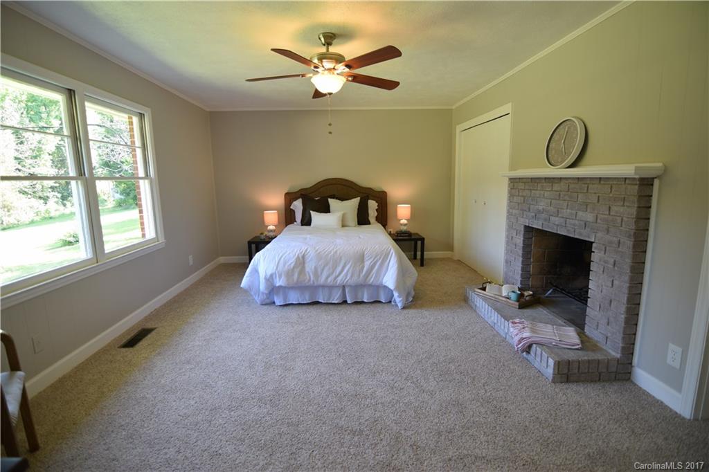 7018 Ridge Lane Road Charlotte, NC 28262 - Photo 16 of 21 Gallery Image 16