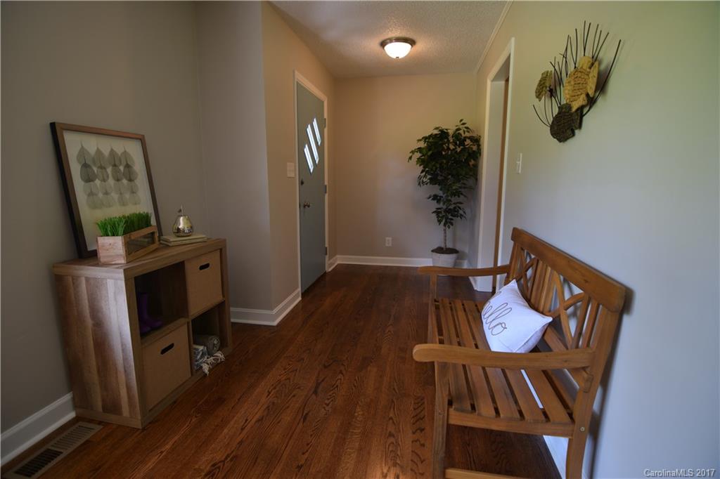 7018 Ridge Lane Road Charlotte, NC 28262 - Photo 4 of 21 Gallery Image 4