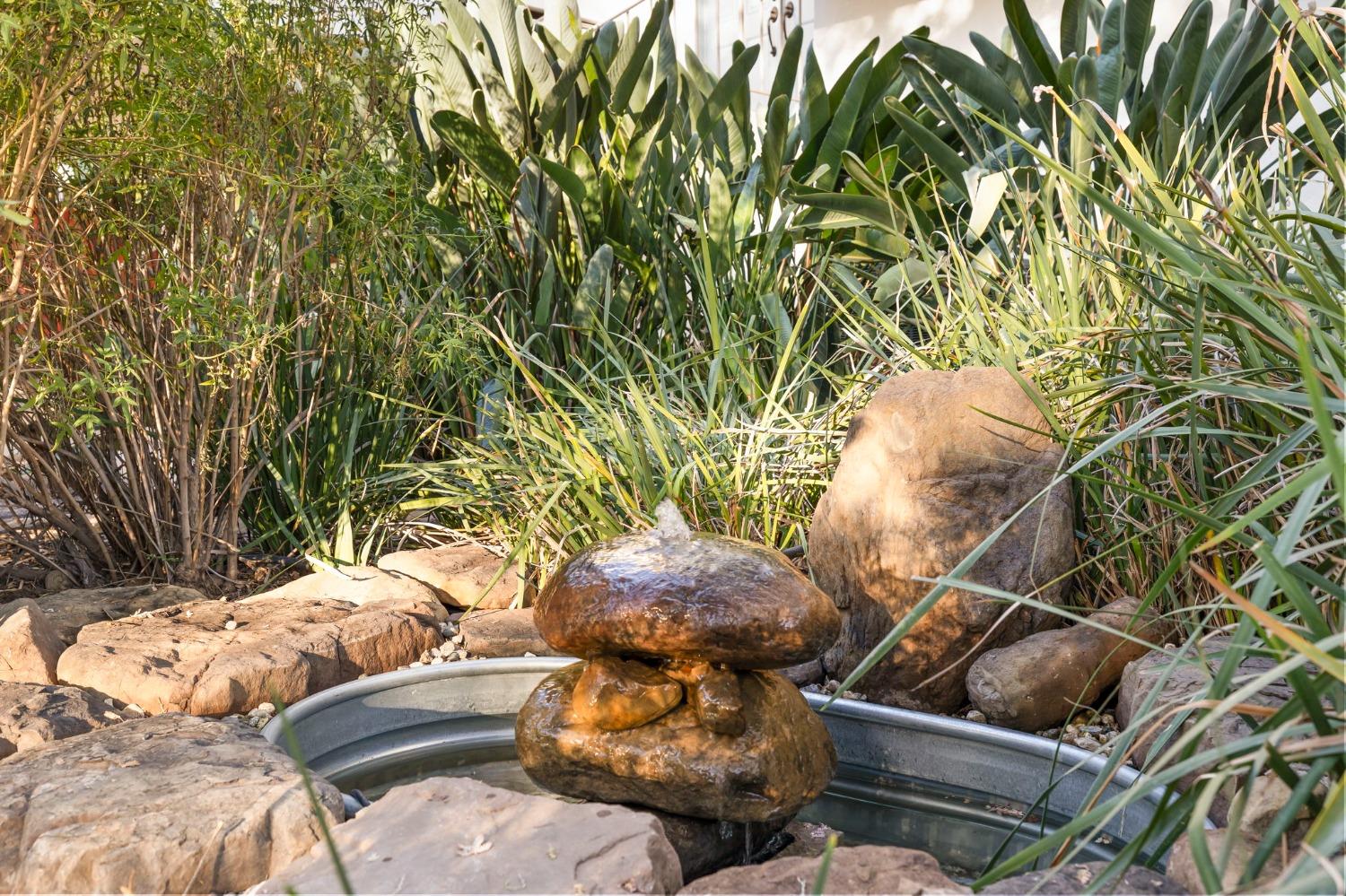 4306 Hendrickson Road Ojai, CA 93023 - Photo 37 of 44 a view of a backyard of the house