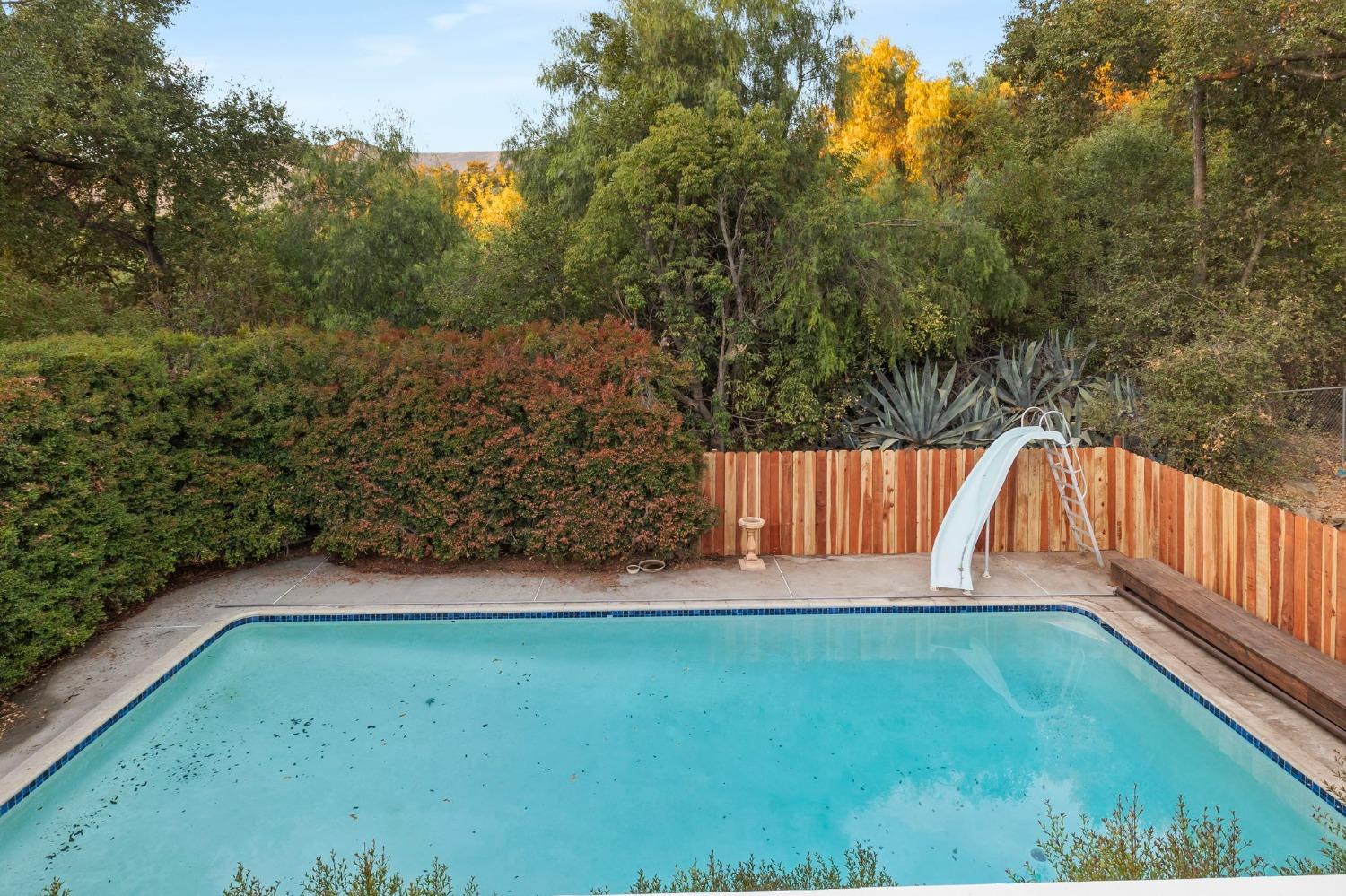 4306 Hendrickson Road Ojai, CA 93023 - Photo 10 of 44 a view of yard