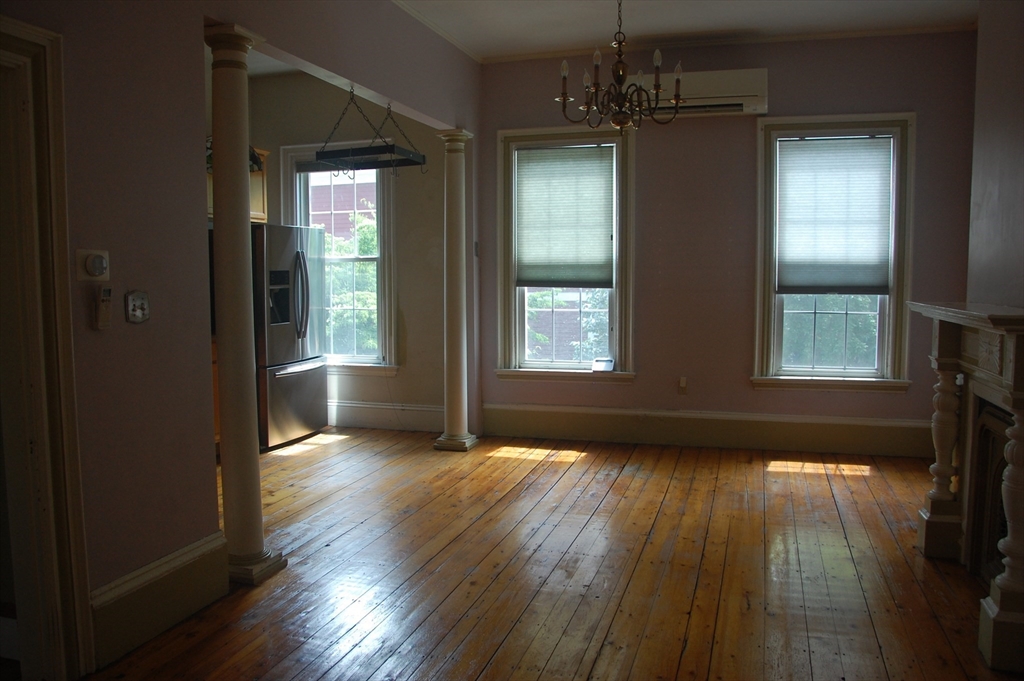 36 Highland Street Boston, MA 02119 - Photo 5 of 17