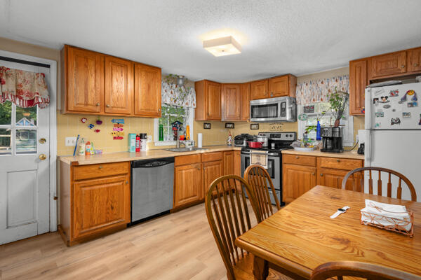 58-60 Lewis Road West Yarmouth, MA 02673 - Photo 8 of 29 lewis g