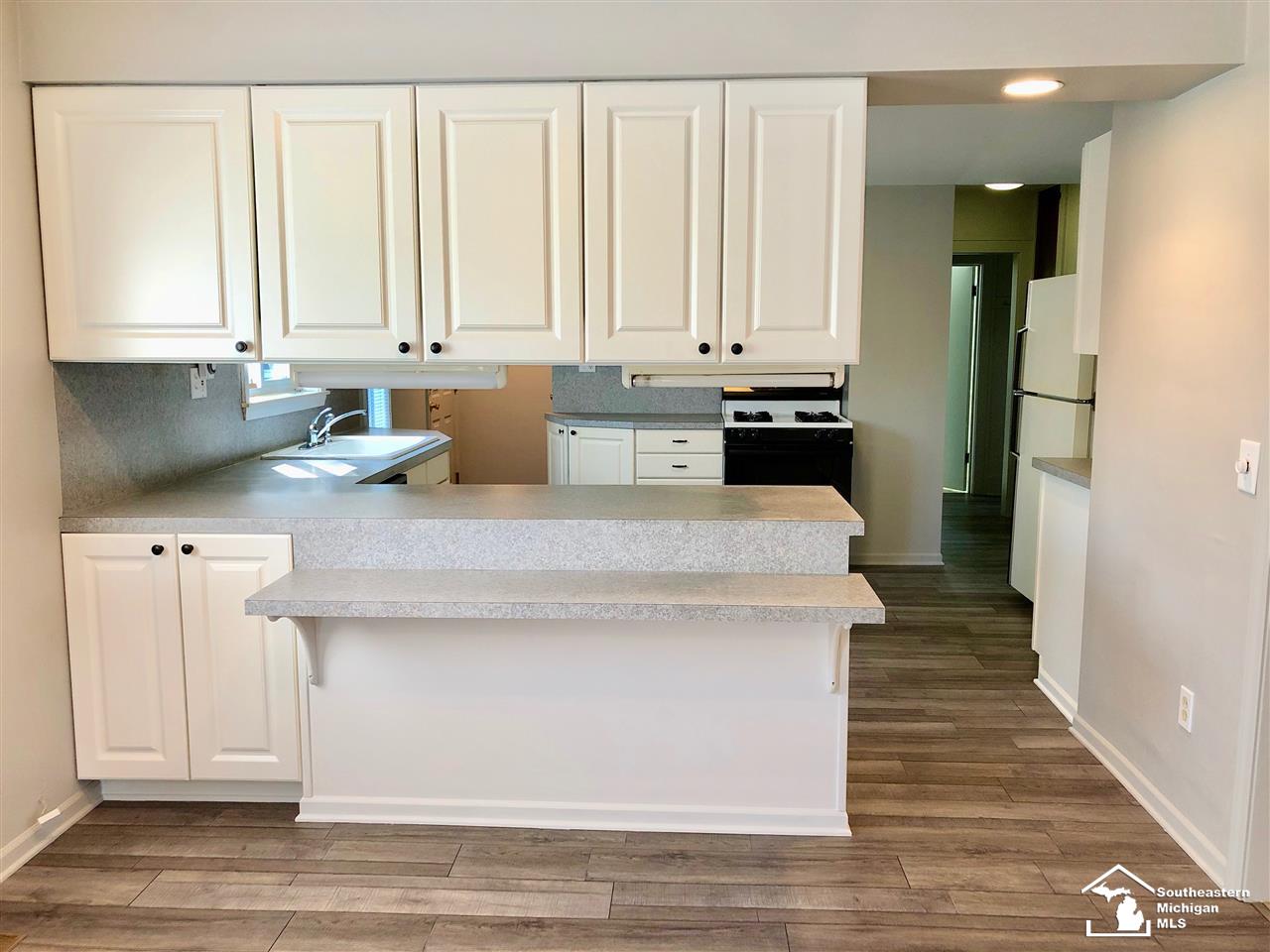 928 Cole Road Monroe, MI 48162 - Photo 18 of 32 31396429-17.JPG