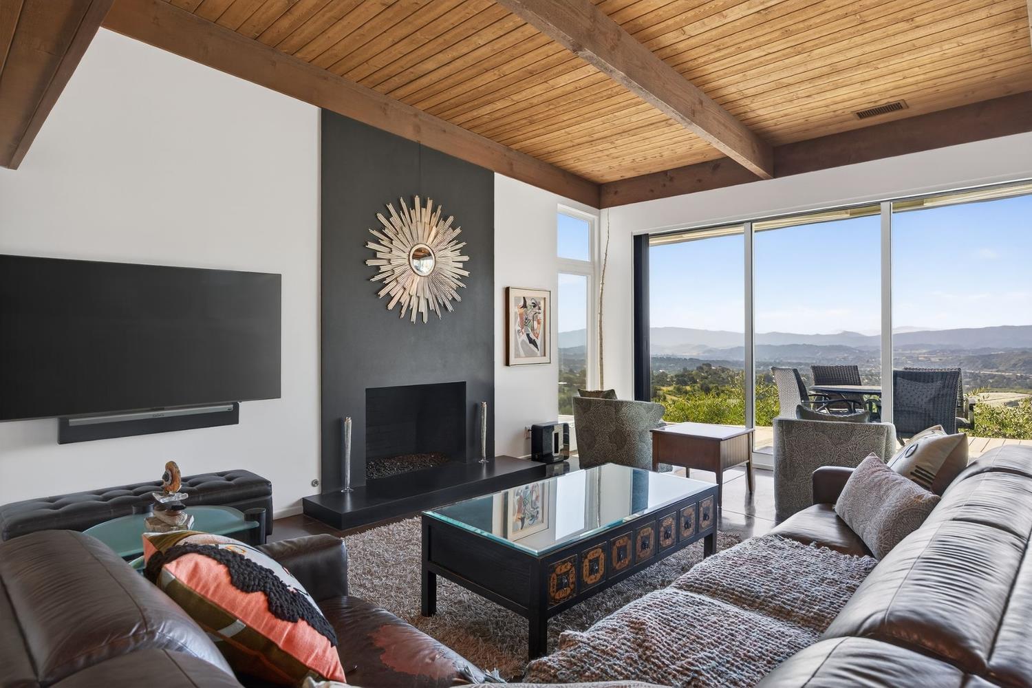 1447 Foothill Road Ojai, CA 93023 - Photo 7 of 28 Gallery Image 7