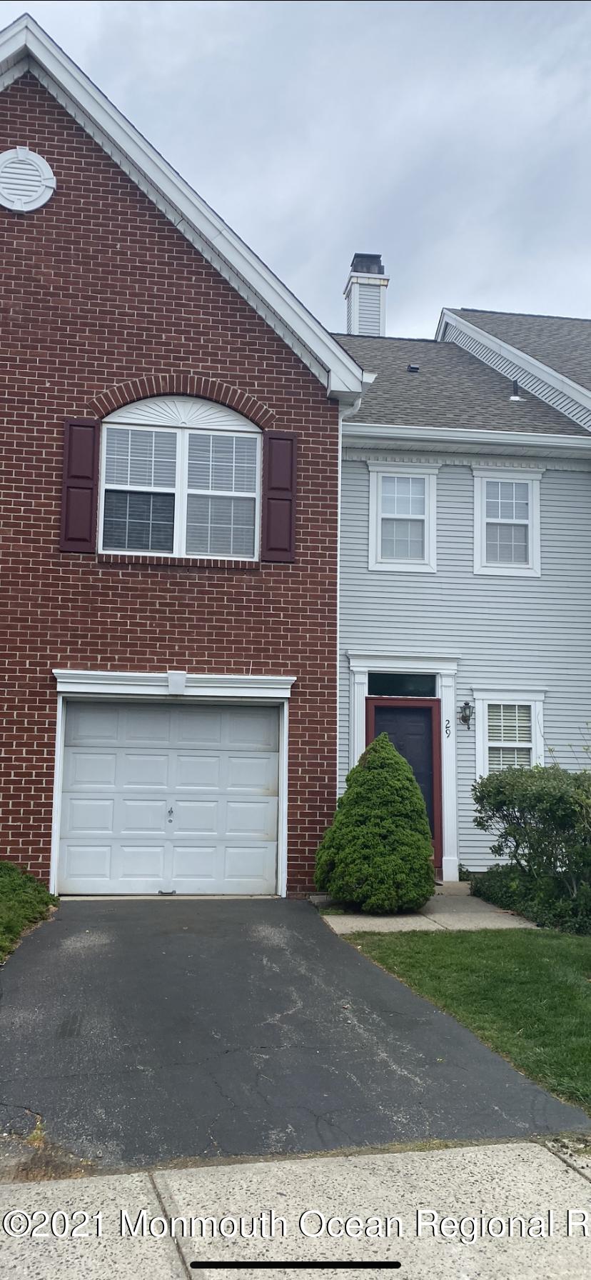 29 Alpine Road Holmdel, NJ 07733 - Photo 2 of 7 15596515-8E66-49E9-BDC4-C103CA59870D