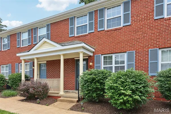 $189,900 | 8854 Flamingo Court, St. Louis, MO 63144