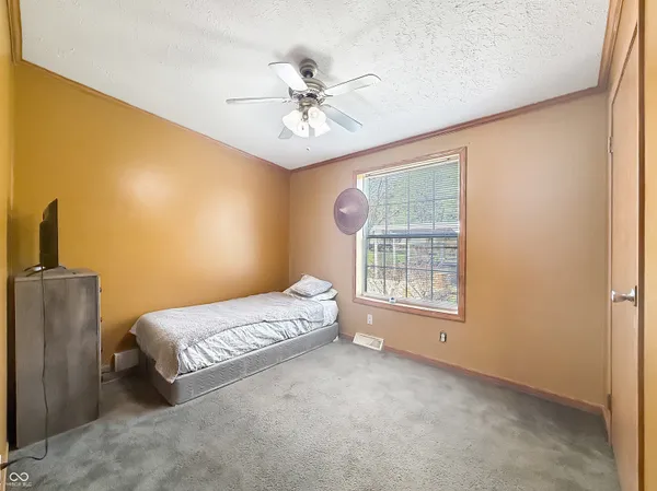 $269,900 | 25 Aurora Ann Lane, Bedford, IN 47421