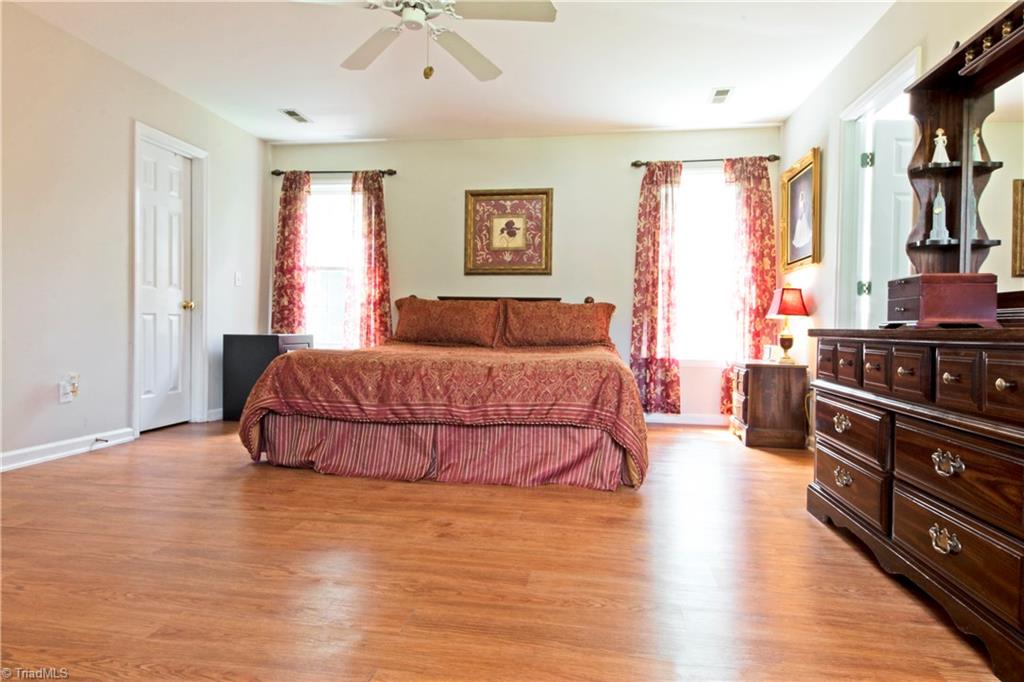 8013 Bartonshire Drive Oak Ridge, NC 27310 - Photo 11 of 23 Gallery Image 11