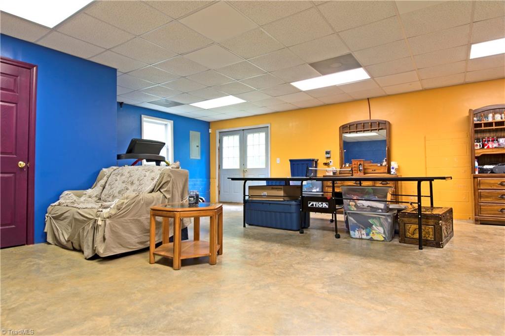 8013 Bartonshire Drive Oak Ridge, NC 27310 - Photo 18 of 23 Gallery Image 18